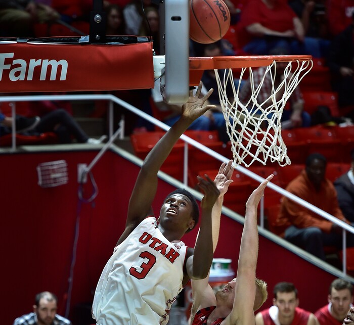 (Scott Sommerdorf   |  The Salt Lake Tribune)   Utah's Donnie Tillman scores two of his 5 first half points as Utah held a 46-27 lead over Eastern Washington at the half, Friday, November 24, 2017. 