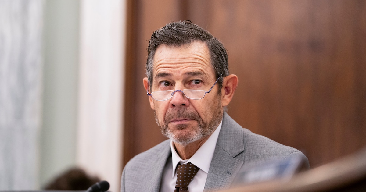 Leitartikel der Tribune: Senator Curtis hat Recht mit seiner Kritik an ...