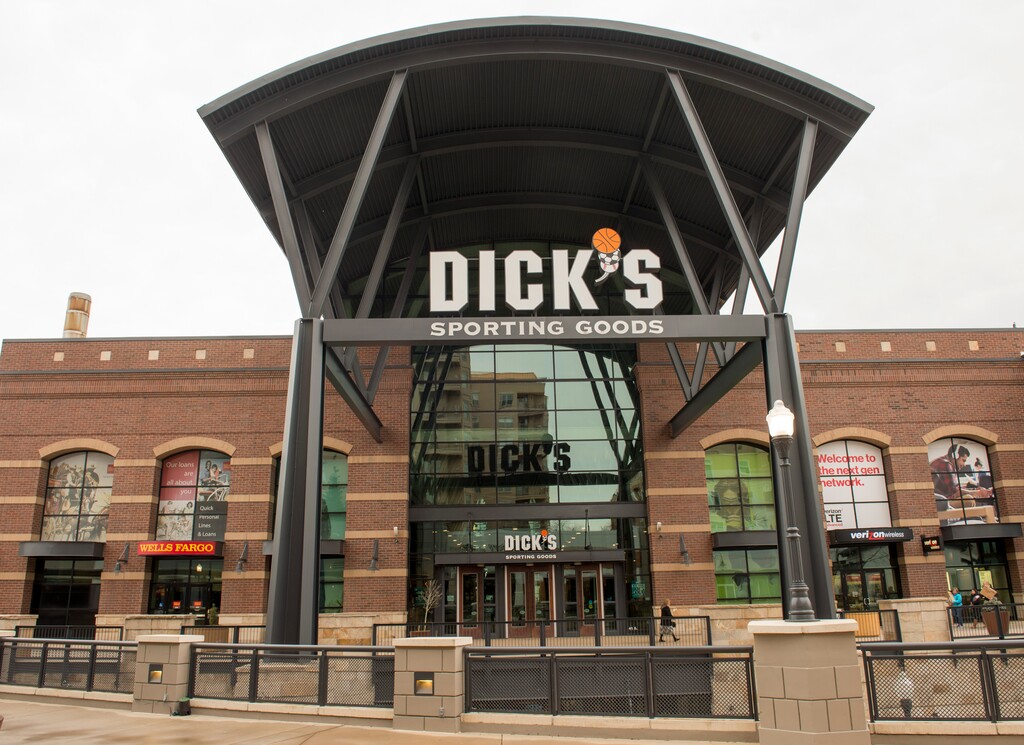(Rick Egan  |  The Salt Lake Tribune) Dick's Sporting Goods announced they will close the location at the Gateway Mall at the end of the year. Thursday, December 15, 2016.