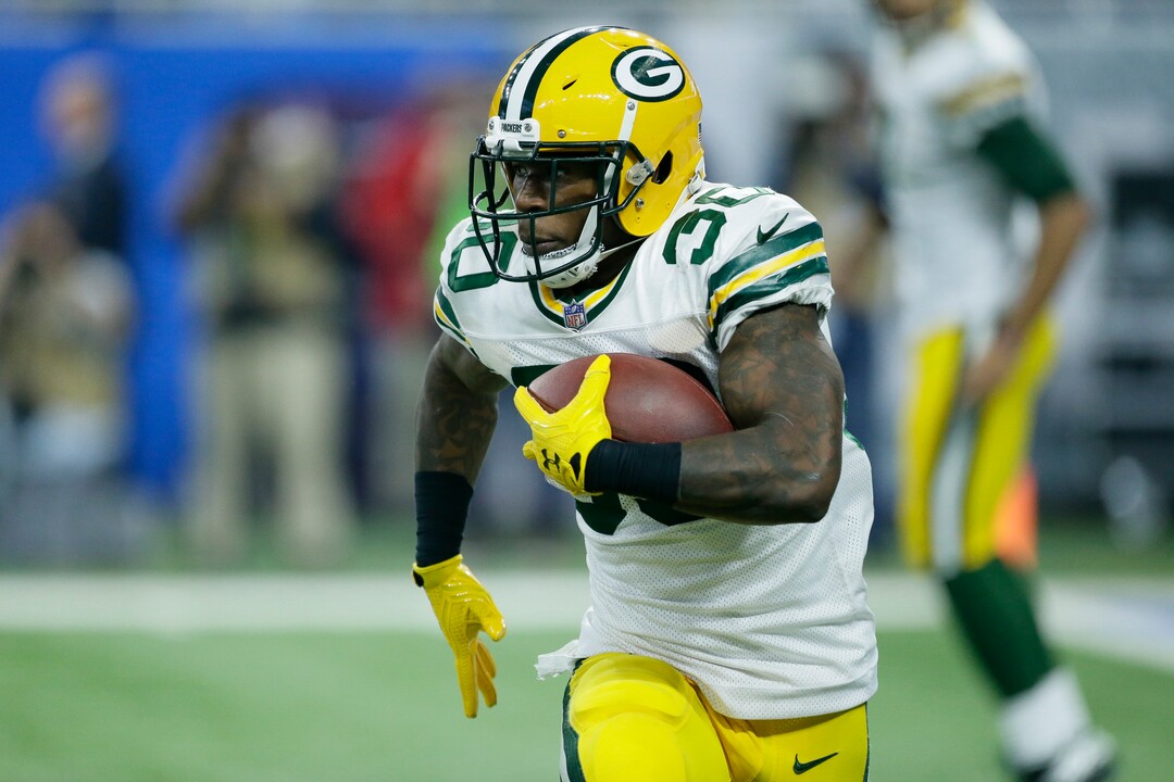 Green Bay Packers running back Jamaal Williams (30) rushes during the first half of an NFL football game against the Detroit Lions, Sunday, Dec. 31, 2017, in Detroit. (AP Photo/Duane Burleson)