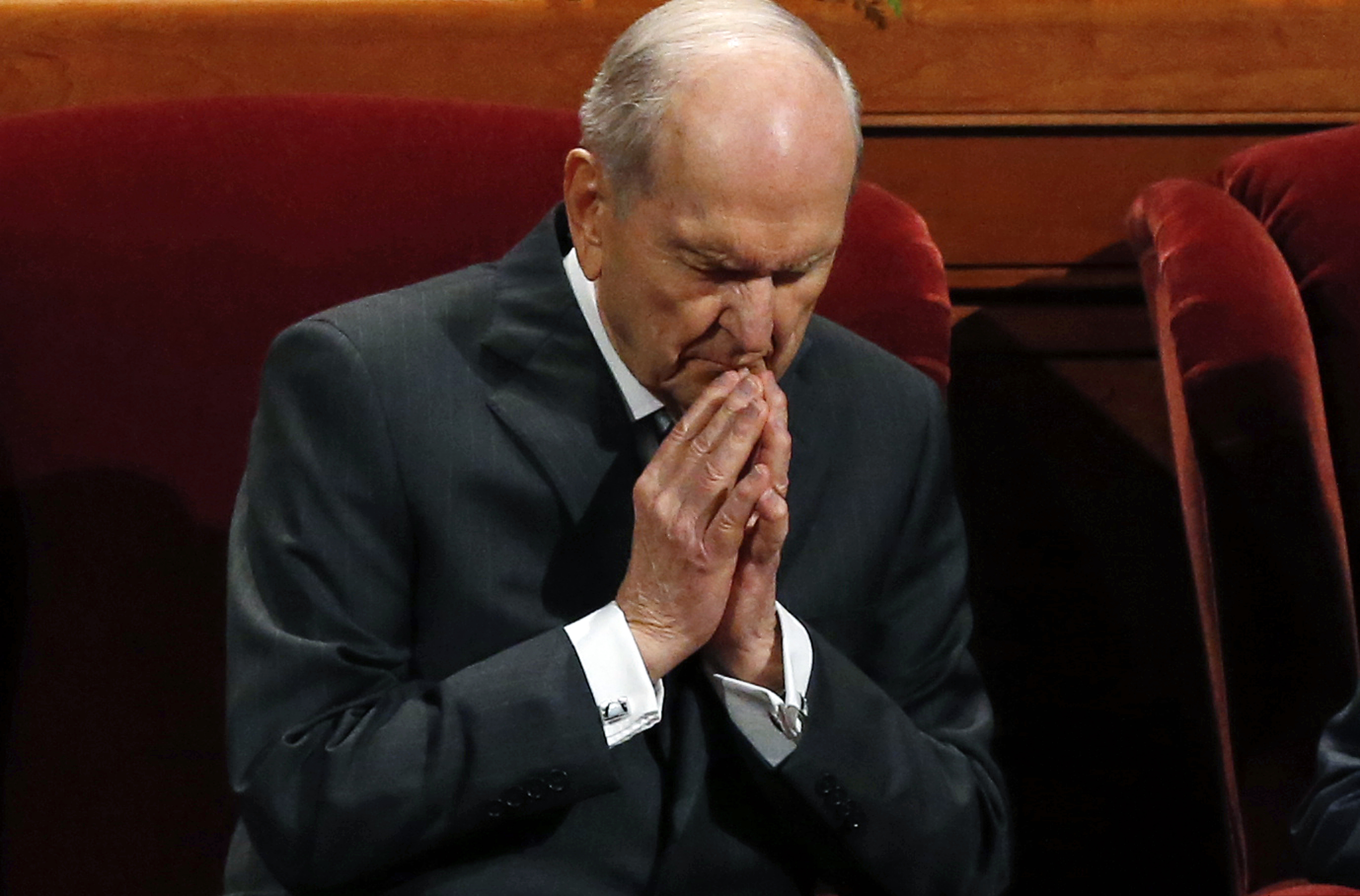 (Rick Bowmer | AP) President Russell M. Nelson prays during General Conference in 2018.