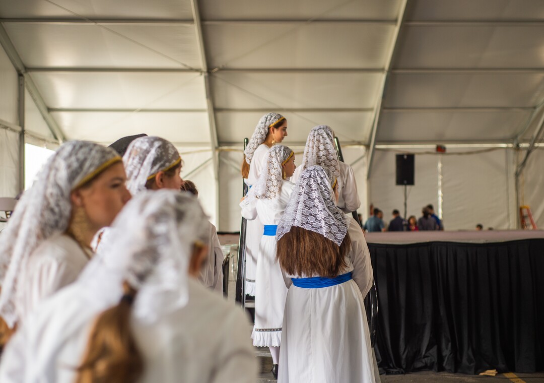 (Rachel Molenda  |  The Salt Lake Tribune) Olympian dancers prepare to take the stage at the Salt Lake Greek Festival on Saturday, Sept. 8, 2018.