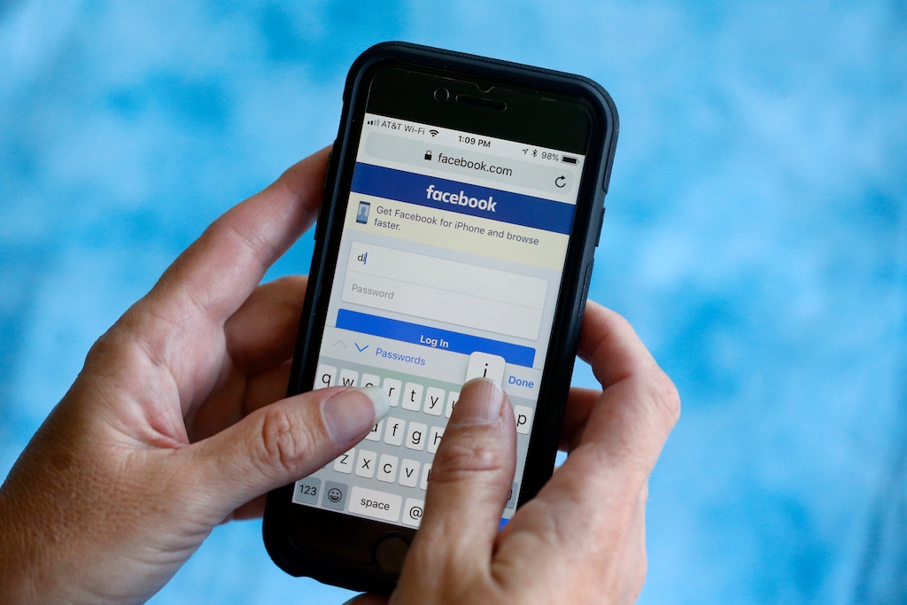 (AP Photo/Wilfredo Lee, File)

In this Aug. 21, 2018, photo, a Facebook start page is shown on a smartphone in Surfside, Fla.