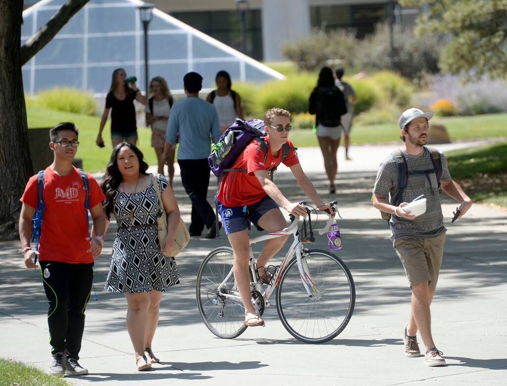 (Al Hartmann | Tribune file photo) Students at the University of Utah walk from classes to the Olpin Union Building for the first day of Fall 2015 classes. The U. attracts more foreign students than nearly all the other universities in Utah combined.