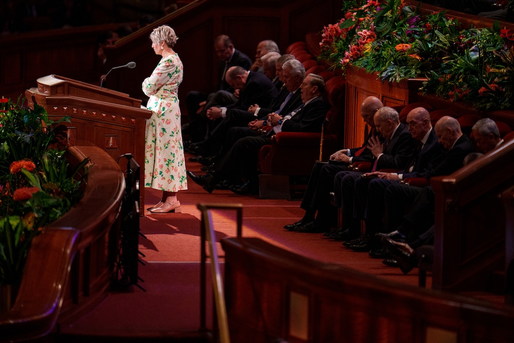 (Trent Nelson  |  The Salt Lake Tribune) Young Women General President Emily Belle Freeman gives the closing prayer at General Conference on Saturday, April 6, 2024.
