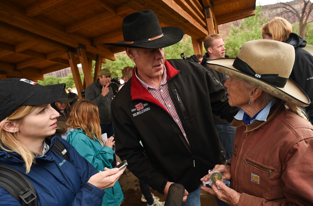 (Francisco Kjolseth | The Salt Lake Tribune) U.S. Interior Secretary Ryan Zinke, center, thanks Heidi Reed during his visit to historic Dugout Ranch along Indian Creek near Monticello, Utah, operated by Redd, under a conservation easement with the Nature Conservancy. Zinke’s is touring two monuments in Utah this week as part of a review ordered by President Donald Trump of 27 monuments to determine if they were properly designated.