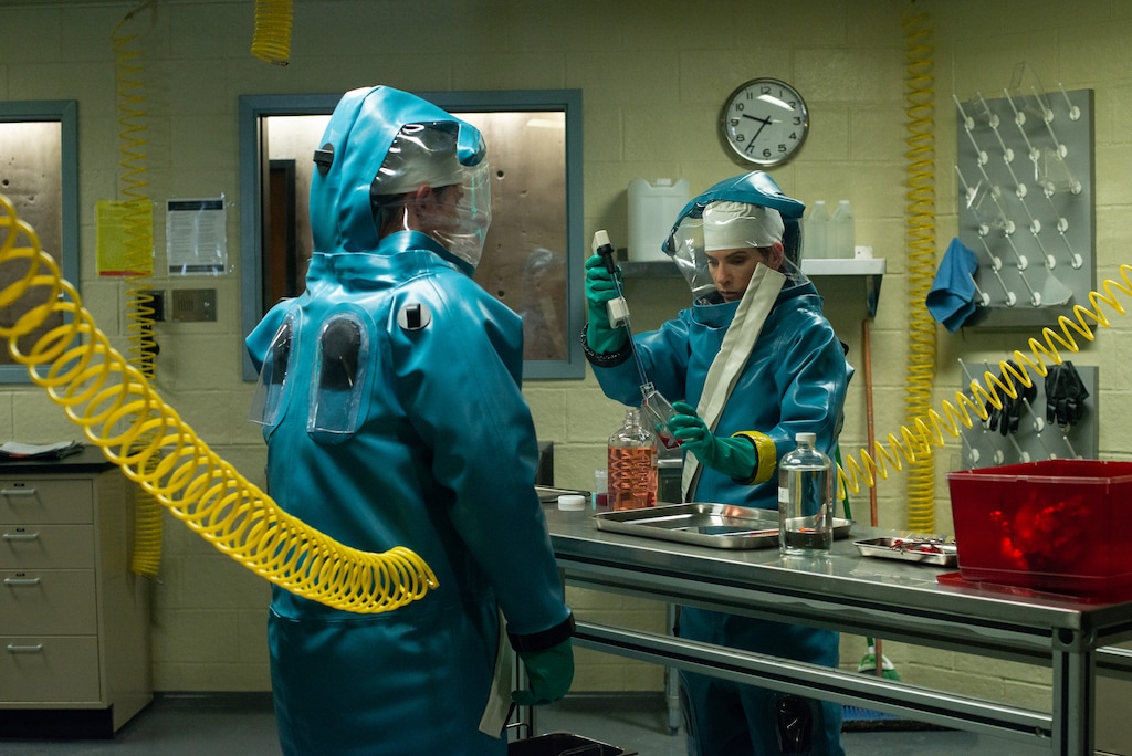 (National Geographic | Amanda Matlovich) Dr. Nancy Jaax (Julianna Margulies) works in a pathology lab in an episode of National Geographic Channel’s six-hour adaptation of the 1994 nonfiction thriller, “The Hot Zone: A Terrifying True Story.”