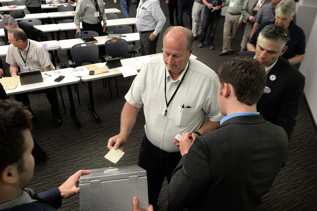 Scott Sommerdorf | The Salt Lake Tribune
Utah Republican Party Central Committee delegates vote for party secretary as they meet to discuss what kind of endorsements to give winners of conventions in the primary election against people who qualified for the ballot by collecting signatures, Saturday, June 4, 2016.