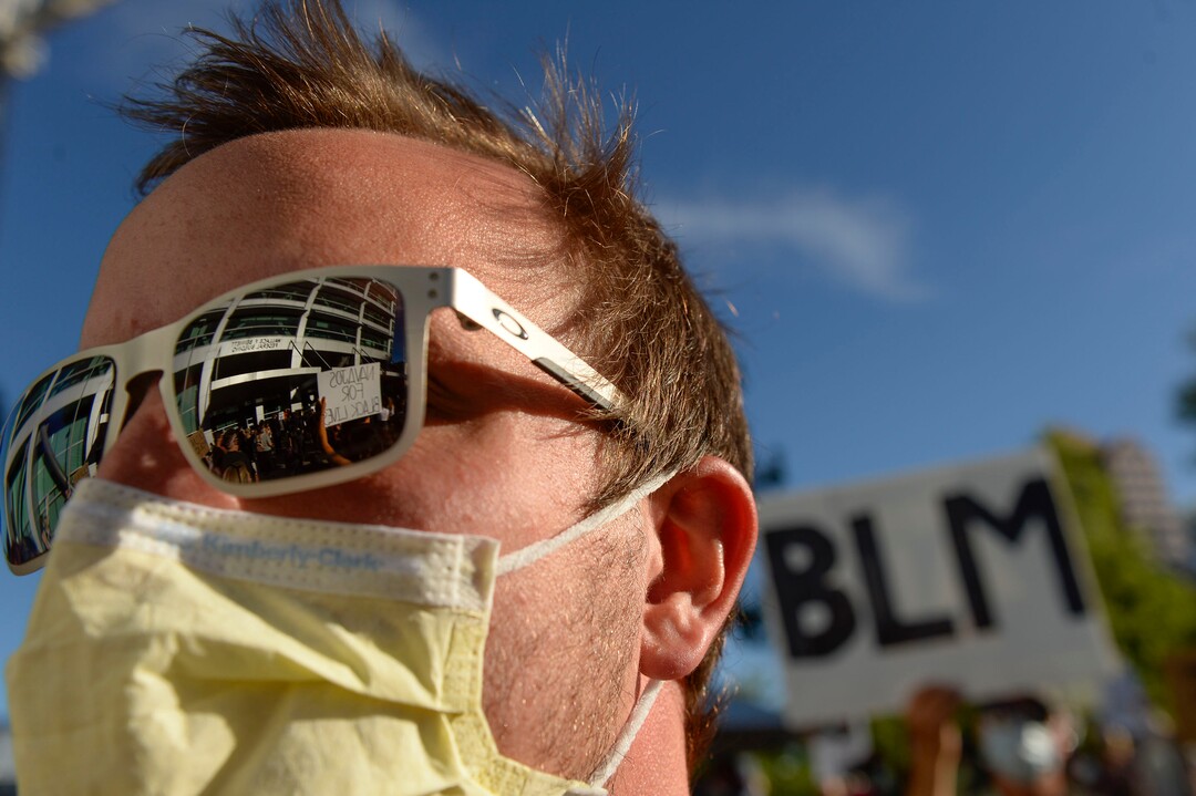 (Leah Hogsten  |  The Salt Lake Tribune) The Party for Socialism and Liberation Salt Lake joined Salt Lake Equal Rights Movement at the Wallace Bennett Federal Building in solidarity with the Black Lives Matter movement, June 9, 2020. 