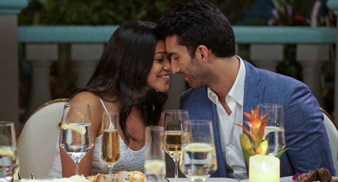 (Photo courtesy Kevin Estrada/The CW) Gina Rodriguez as Jane and Justin Baldoni as Rafael in the series finale of "Jane the Virgin."
