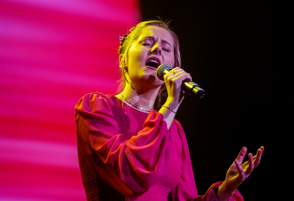 (Rick Egan | Salt Lake Tribune file photo) Singer Savanna Shaw, seen here in 2022, and her father, Mat Shaw, will perform "A Mat & Savanna Christmas" on Dec. 16, 2025, at the Eccles Theater in Salt Lake City.