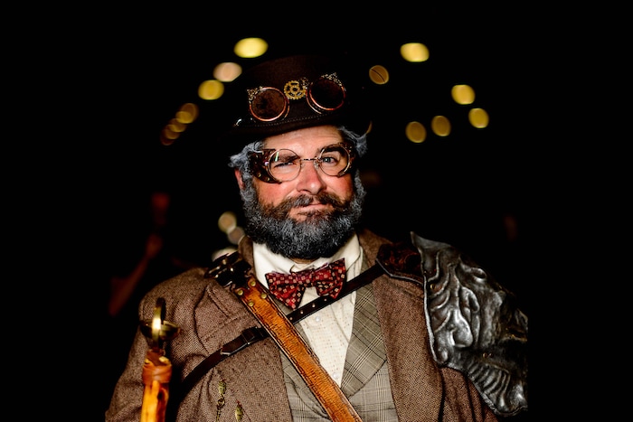 (Trent Nelson | The Salt Lake Tribune)  Cosplayers and normals at Salt Lake Comic Con, Thursday September 21, 2017.