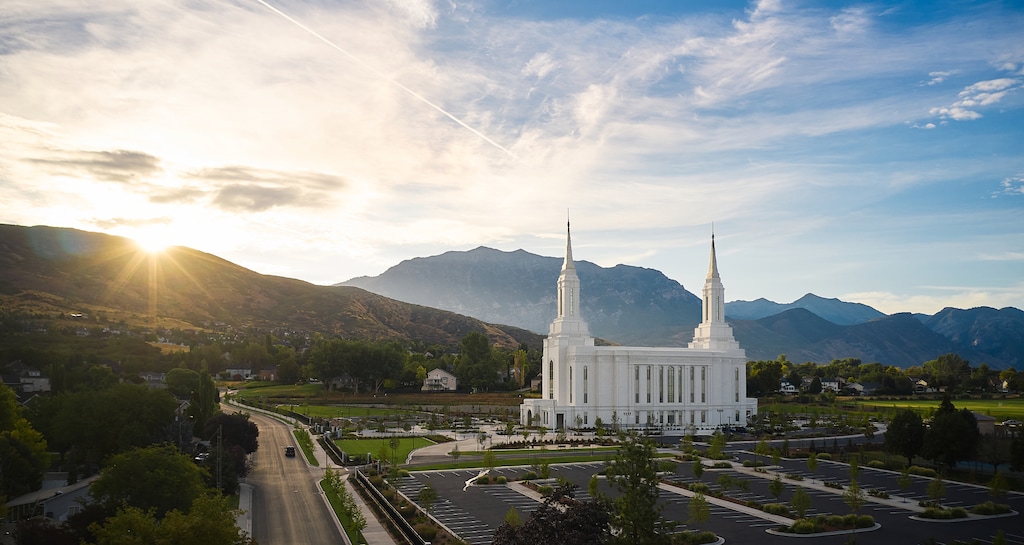 (The Church of Jesus Christ of Latter-day Saints) Utah's Lindon Temple. New temples are not likely to be announced at this weekend's General Conference.