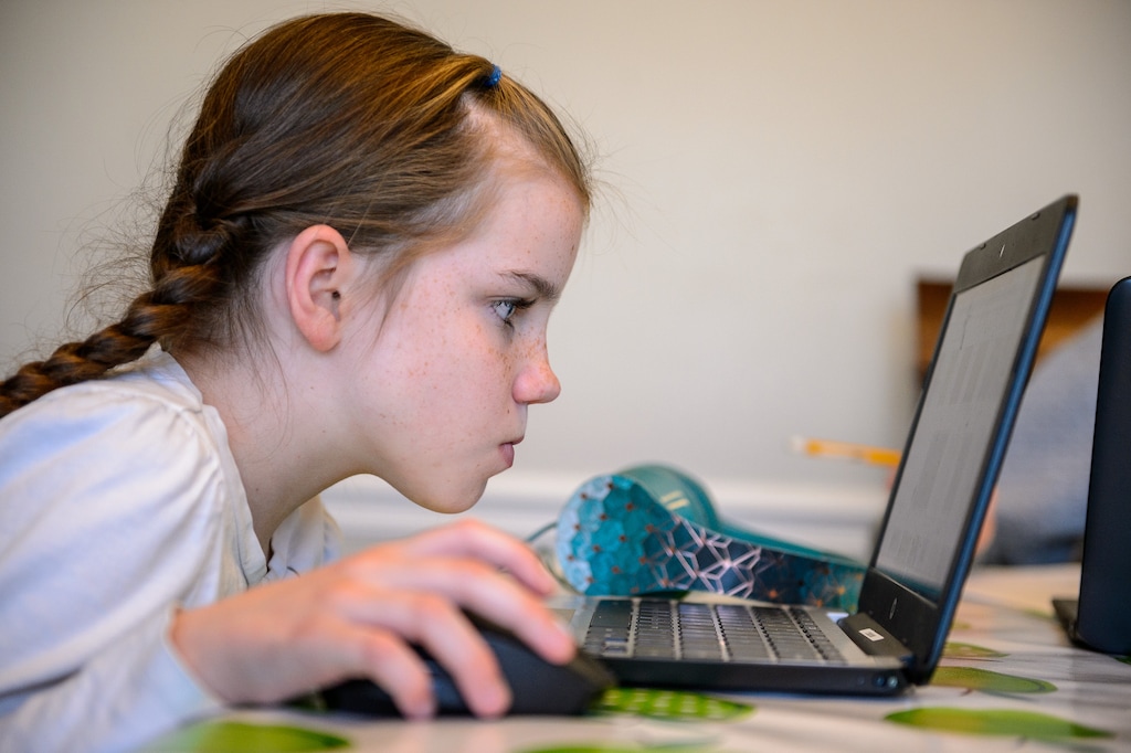 (Trent Nelson | The Salt Lake Tribune) Hailey Bowen, a fourth grader at Long View Elementary, doing online schoolwork at home in Murray on Wednesday, Jan. 13, 2021. Recent data is showing significant learning gaps among Utah's K-12 students as a result of COVID-19 school shutdowns and long-term remote learning.