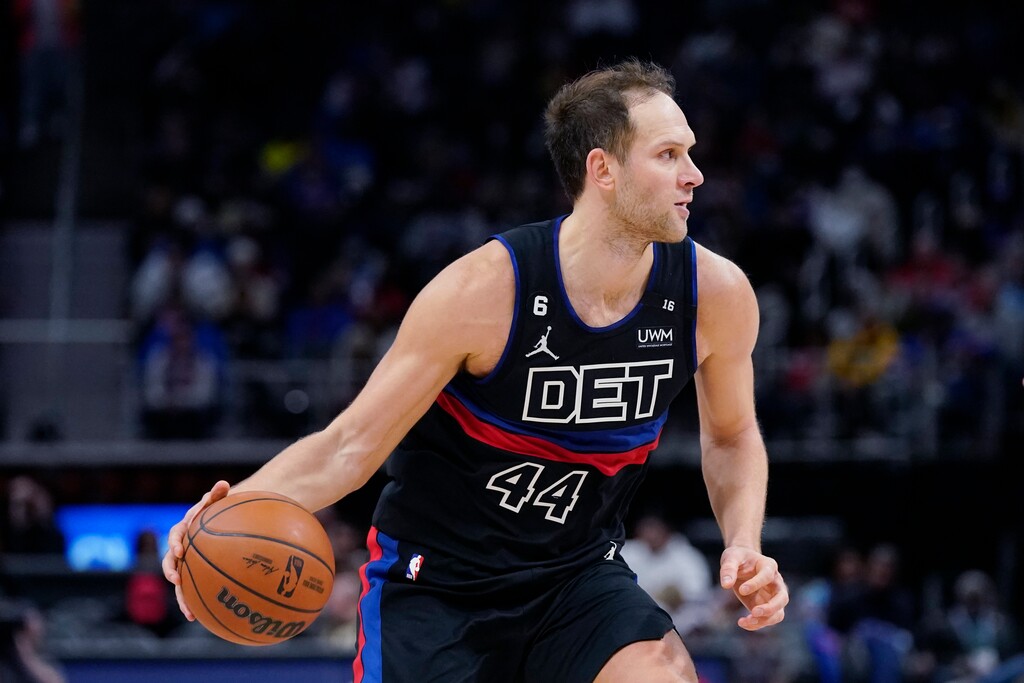 (Carlos Osorio | AP) Detroit Pistons forward Bojan Bogdanovic controls the ball during the second half of an NBA basketball game against the Atlanta Hawks, Wednesday, Oct. 26, 2022, in Detroit.