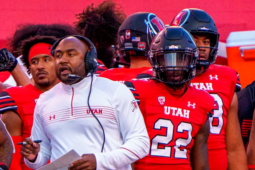 (Trent Nelson  |  The Salt Lake Tribune) Utah Utes cornerback Aaron Lowe (22) on the sideline as the Utah Utes host the Weber State Wildcats in Salt Lake City on Thursday, Sept. 2, 2021.