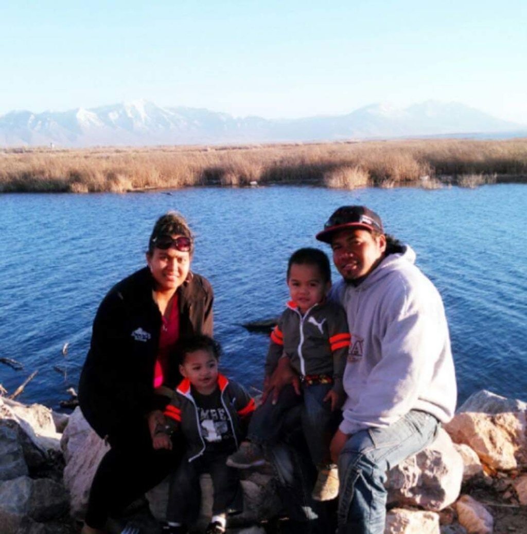 (Photo courtesy Sauelelee Manusina)  Aufanua Manusina, pictured here with his wife and two of his children, was deported to Samoa on Tuesday.