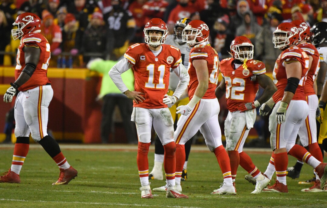 Kansas City Chiefs quarterback Alex Smith (11) reacts during the second half of an NFL divisional playoff football game against the Pittsburgh Steelers Sunday, Jan. 15, 2017, in Kansas City, Mo. (AP Photo/Ed Zurga)
