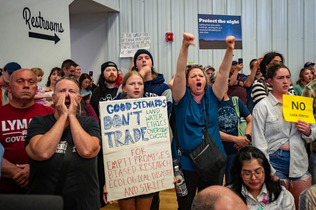 (Rick Egan | The Salt Lake Tribune) Members of the crowd react as commissioners vote during a Box Elder County Commission meeting at the county fairgrounds in Tremonton on Tuesday, May 4, 2026.