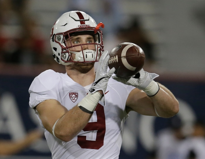 Stanford tight end Dalton Schultz (9) during the second half of an NCAA college football game against Arizona, Saturday, Oct. 29, 2016, in Tucson, Ariz. Stanford defeated Arizona 34-10. (AP Photo/Rick Scuteri)