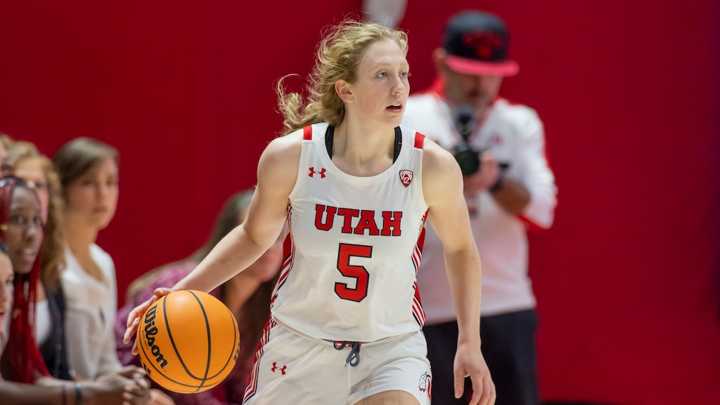 Utah guard Gianna Kneepkens, shown during a game against Oklahoma in November, had 20 points and 10 rebounds in the Utes' win over California on Sunday.