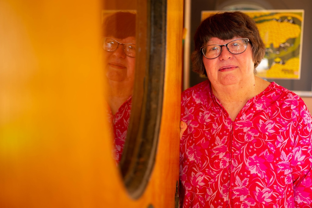 (Trent Nelson  |  The Salt Lake Tribune)  
Lavina Fielding Anderson, who was excommunicated in 1993 as part of the so-called September Six and was denied reentry into The Church of Jesus Christ of Latter-day Saints, has died.