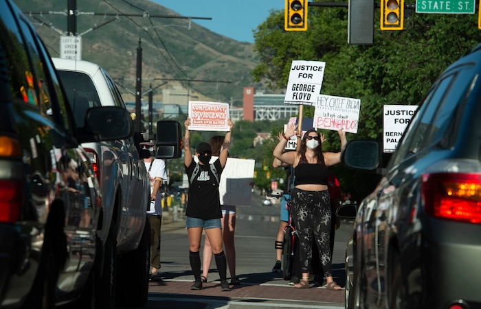 (Rick Egan  |  The Salt Lake Tribune) Protesters block traffic on 400 South in Salt Lake City during a demonstration for Bernardo Palacios-Carbajal on Monday, June 22, 2020.