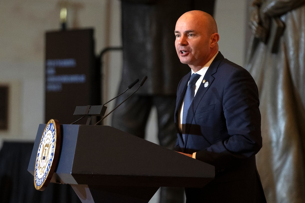 (Mark Schiefelbein | AP) Sen. Mike Lee, R-Utah, speaks during a ceremony to unveil a statue of Martha Hughes Cannon of Utah on Capitol Hill, Wednesday, Dec. 11, 2024, in Washington.