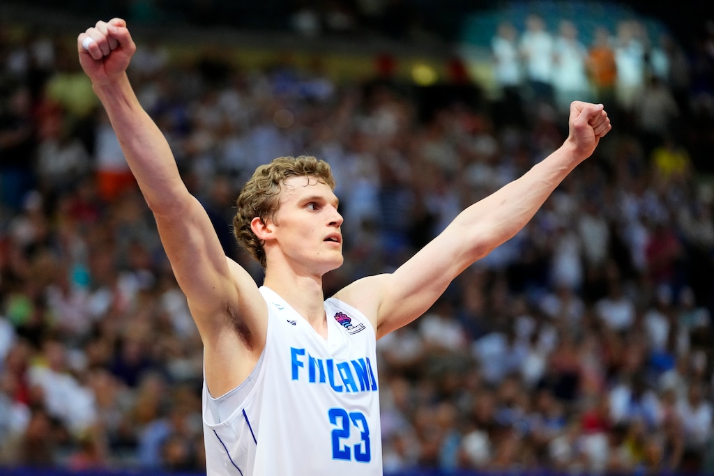 (Petr David Josek | AP) Finland's Lauri Markkanen celebrates after winning during the Eurobasket group D basketball match between Czech Republic and Finland in Prague, Czech Republic, Tuesday, Sept. 6, 2022.