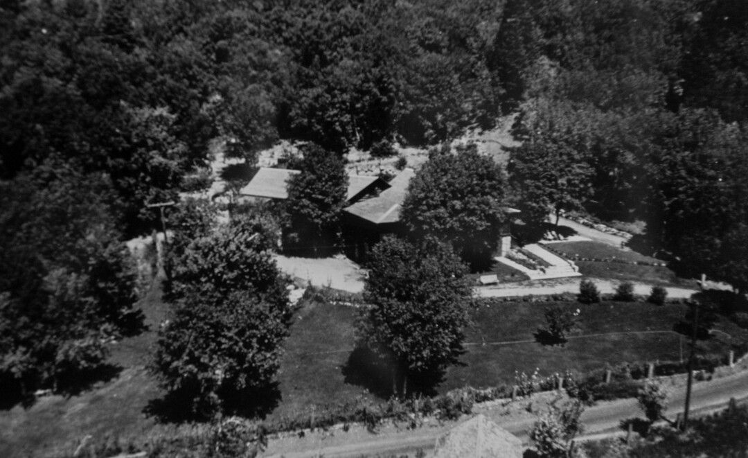 (Photo courtesy of Log Haven)    Log Haven, circa 1920-1922
