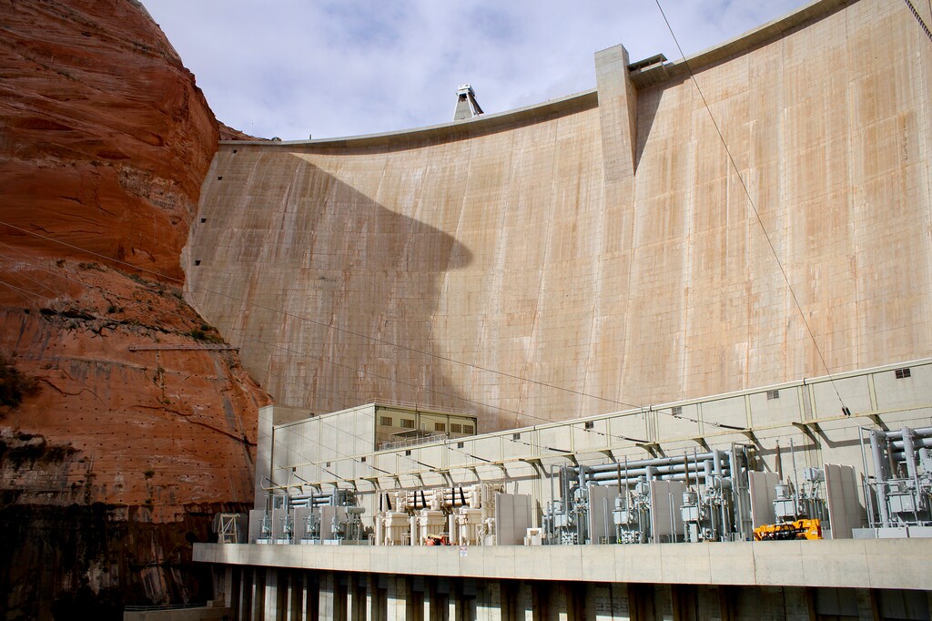 (Alex Hager | KUNC) The power plant in Glen Canyon Dam generates electricity for about about 5 million people in seven states. Hydropower turbines within the dam may have to be shut off if water levels behind the dam in Lake Powell drop further.