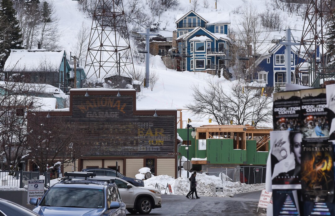 (Francisco Kjolseth  |  The Salt Lake Tribune)  The Sundance Film Festival kicks into high gear along Main street in Park City on Friday, Jan. 25, 2019, with fans hoping to snap a selfie with a celebrity, autograph seekers, paparazzi, locals and lots of people in black.