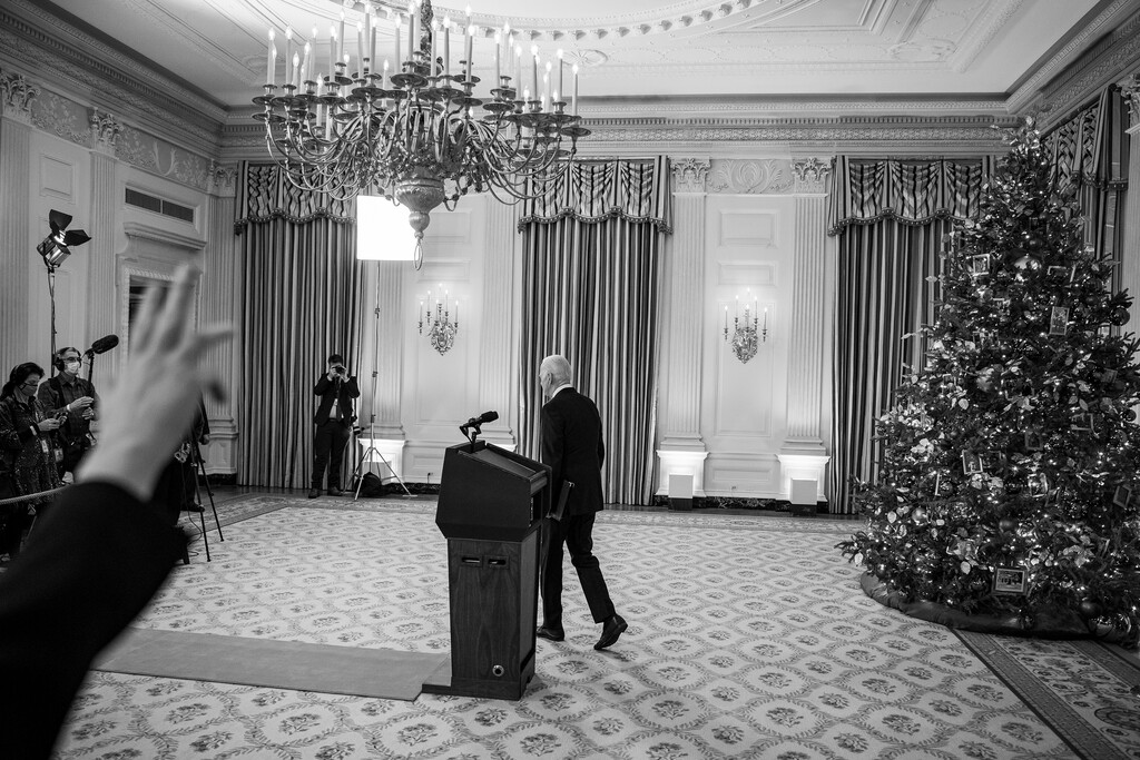 (Damon Winter | The New York Times)
President Joe Biden after speaking at the White House in Washington, Dec. 3, 2021. “Is it a good idea for Joe Biden to run for re-election in 2024? And, if he runs again and wins, would it be good for the United States to have a president who is 86 — the age Biden would be at the end of a second term?” asks Bret Stephens, a New York Times opinion columnist.