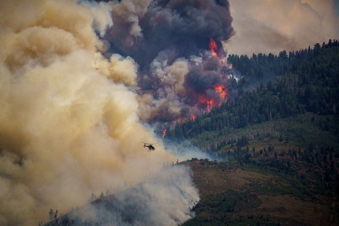 (Trent Nelson  |  The Salt Lake Tribune) Emergency crews respond to the Parleys Canyon Fire on Saturday, Aug. 14, 2021.