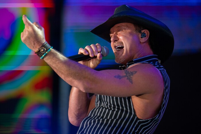 (Trent Nelson | The Salt Lake Tribune) Tim McGraw performs at Stadium of Fire in Provo on Saturday, July 2, 2022.