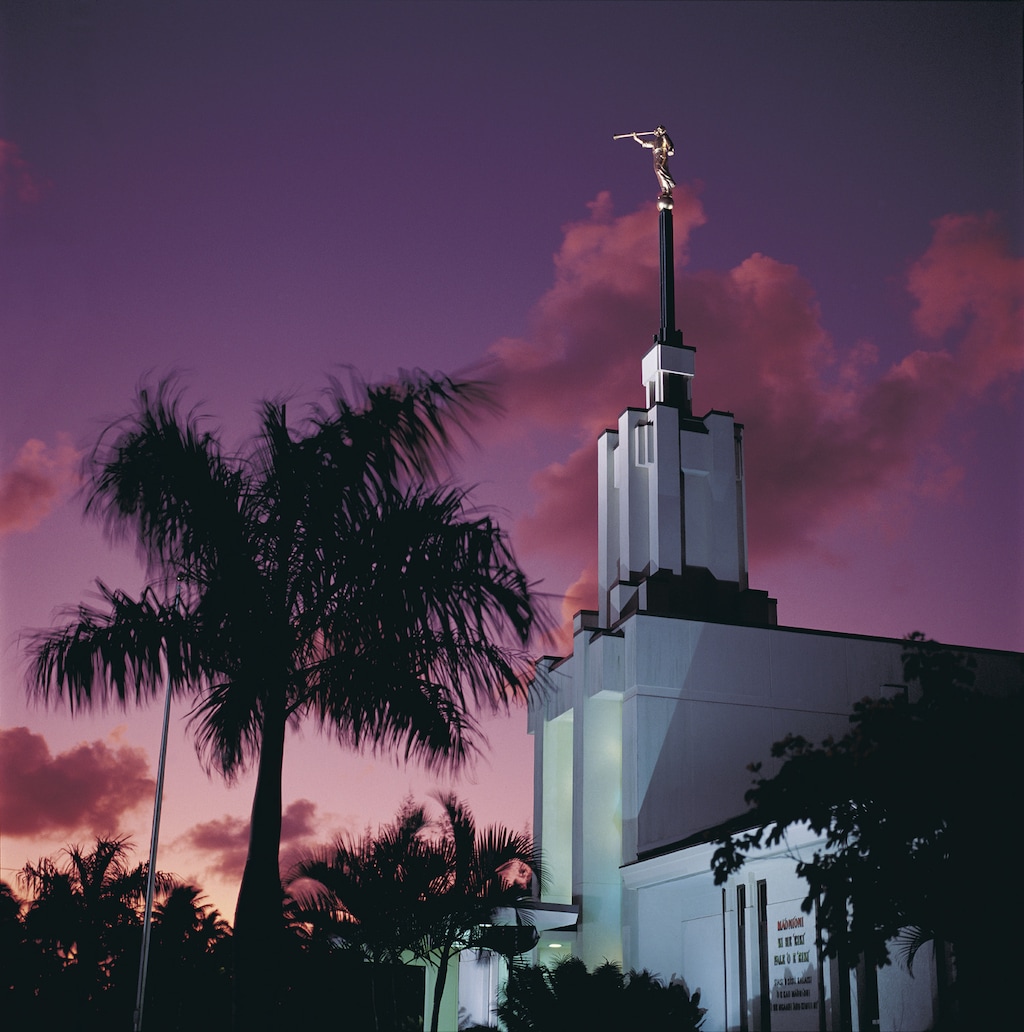 (Photo courtesy of The Church of Jesus Christ of Latter-day Saints) Angel Moroni sits atop the Nuku’alofa Tonga Temple.