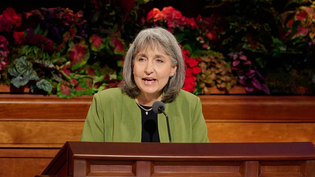 (The Church of Jesus Christ of Latter-day Saints) J. Anette Dennis, first counselor in the worldwide Relief Society presidency, speaks at General Conference on Saturday, Oct. 4, 2025. Her talk, laced with her own personal struggle, won widespread praise.