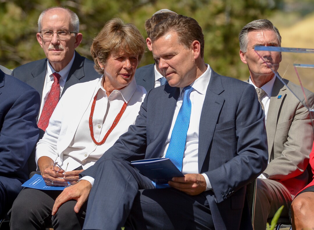 (Leah Hogsten  |  The Salt Lake Tribune)   Karen Huntsman, wife of the late Jon M. Huntsman speaks with her son, Peter R. Huntsman, Chairman and CEO of the Huntsman Cancer Foundation, during the groundbreaking ceremony for the Kathryn F. Kirk Center for Comprehensive Cancer Care and Women’s Cancers at Huntsman Cancer Institute, September 5, 2019.