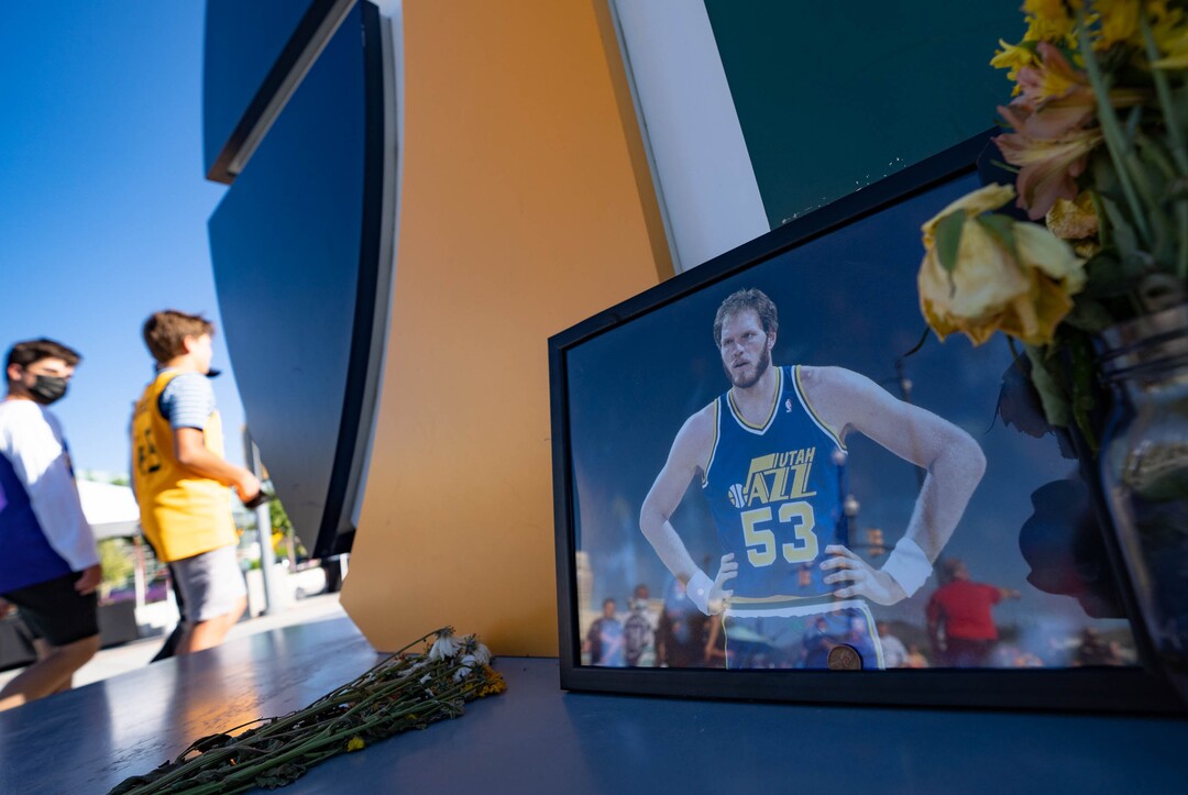 (Francisco Kjolseth | The Salt Lake Tribune) A small memorial for former Jazz player Mark Eaton is erected on the Jazz note in front of Vivint Smart Home Arena on Wednesday, June 2, 2021, before the start of Game 5 of an NBA basketball first-round playoff series against the Memphis Grizzlies in Salt Lake City, UT.