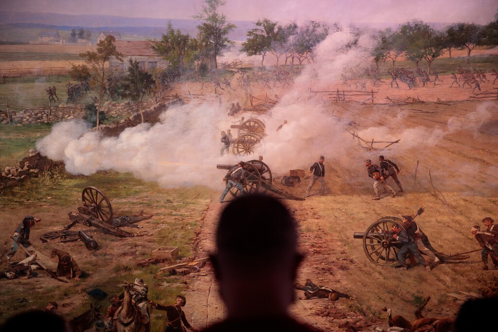 (Chris Ramirez | The New York Times)

Visitors view “Pickett’s Charge” in the Gettysburg Cyclorama, at the Gettysburg National Military Park in Gettysburg, Pa., on Nov. 7, 2005.