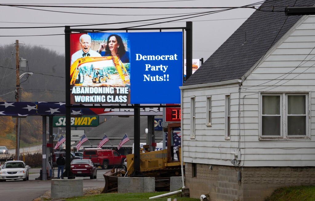 (Ruth Fremson | The New York Times)
A billboard in Worthington, Pa., Nov. 2, 2022. The Democrats should be trouncing Republicans, but an animosity fueled by a class divide has left the electoral balance on a razor’s edge, writes the New York Times columnist David Brooks.