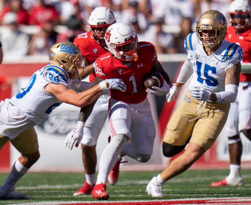 (Rick Egan | The Salt Lake Tribune)  Utah Utes running back Jaylon Glover (1) runs against the UCLA Bruins on Saturday, Sept. 23, 2023.