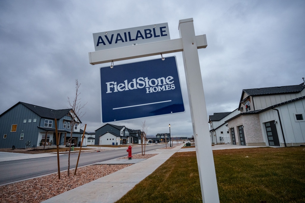 (Trent Nelson | The Salt Lake Tribune) New homes in Saratoga Springs on Monday, Jan. 6, 2025.