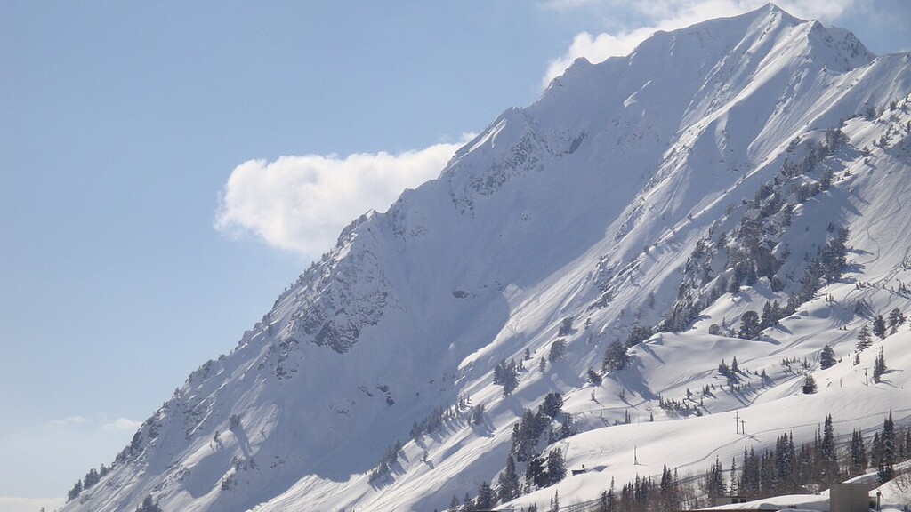 (Fox 13 News) Mount Superior.