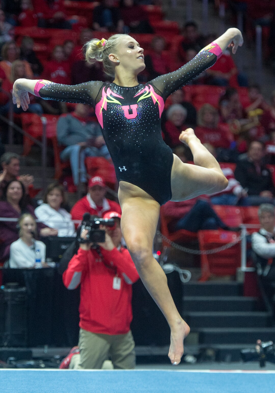 (Rick Egan  |  The Salt Lake Tribune)   MaKenna Merrell-Giles competes on the floor for Utah, in Gymnastics action Utah vs. Oregon State at the Jon M. Huntsman Center, Friday, January 19, 2018.