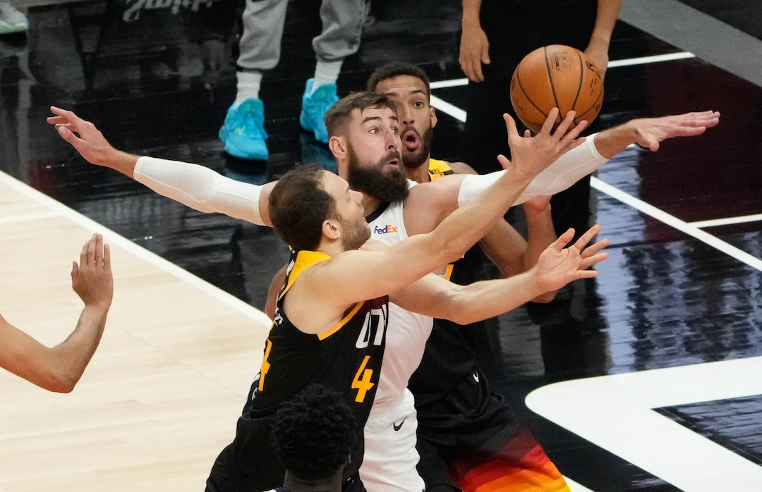(Francisco Kjolseth | The Salt Lake Tribune) Memphis Grizzlies center Jonas Valanciunas (17) tries to block Utah Jazz forward Bojan Bogdanovic (44) in the first half of Game 5 of an NBA basketball first-round playoff series Wednesday, June 2, 2021, in Salt Lake City, UT.