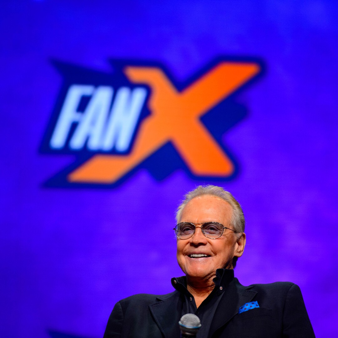 (Trent Nelson  |  The Salt Lake Tribune)  Lee Majors. Lindsay Wagner and Majors, stars of the '70s classics  "The Bionic Woman" and "The Six Million Dollar Man" made an appearance at FanX Salt Lake Comic Convention at the Salt Palace Convention Center in Salt Lake City on Friday Sept. 6, 2019.