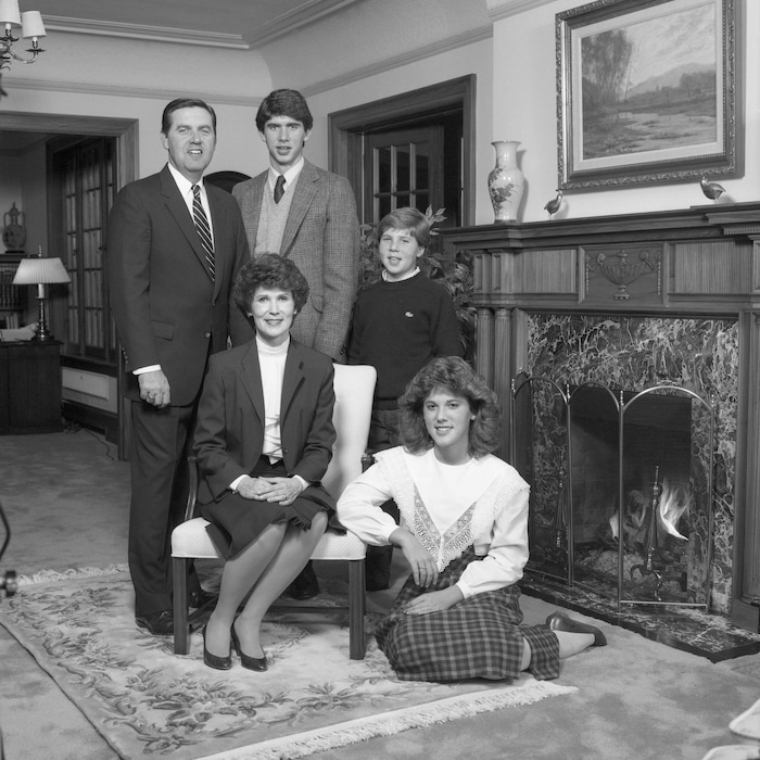 (The Church of Jesus Christ of Latter-day Saints) Jeffrey R. Holland with his family in 1984.