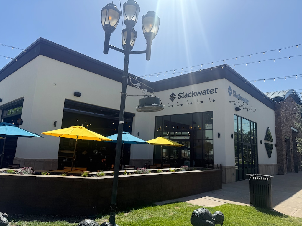 (Slackwater Pizzeria) Slackwater Pizzeria has opened its fifth location in Utah — in The Riverwoods in Provo, showing a growing interest in places to drink beer there.