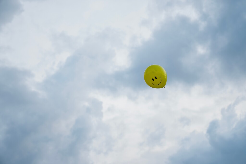 (Gabriela Bhaskar | The New York Times)

A balloon in the air at a parade in New York, Aug. 21, 2021.